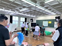 04