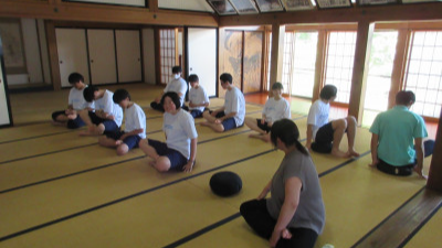 R8_zazen5
